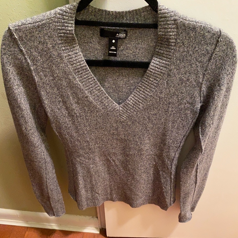 Bloomingdales Aqua 100% Cashmere V Neck Sweater